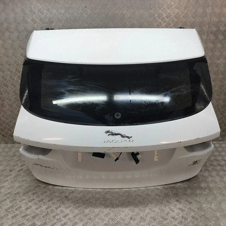Aizmugurējais vāks (bagāžnieka) T4A11942LML