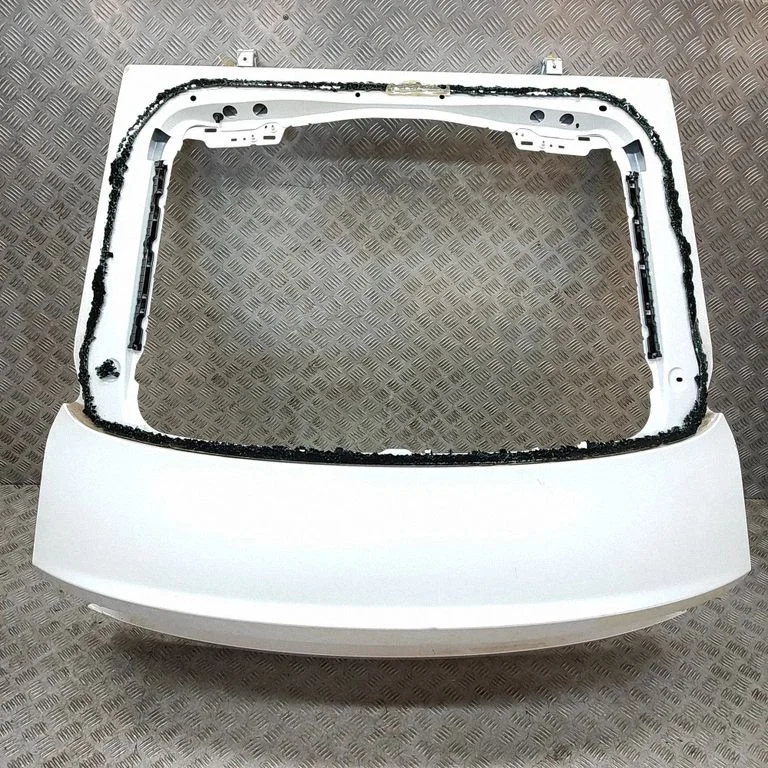 Aizmugurējais vāks (bagāžnieka) 31689720