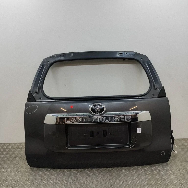 Aizmugurējais vāks (bagāžnieka) 6700560F90