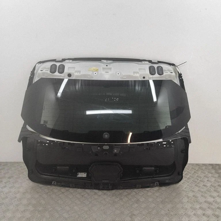 Aizmugurējais vāks (bagāžnieka) – Renault Austral (2023-)