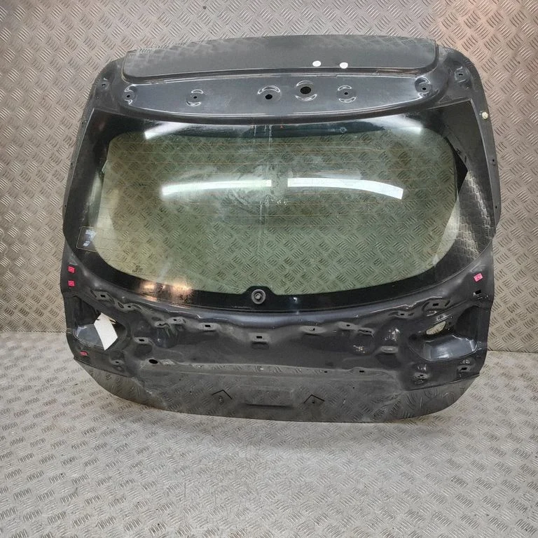 Aizmugurējais vāks (bagāžnieka) 73700J7800