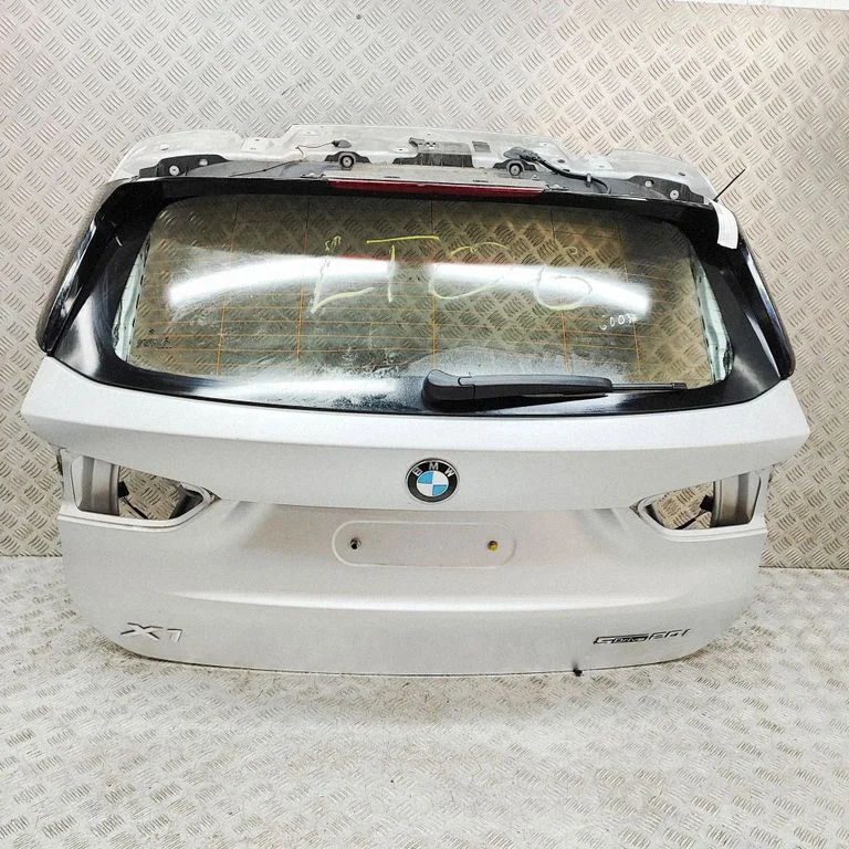 Aizmugurējais vāks (bagāžnieka) 7350826