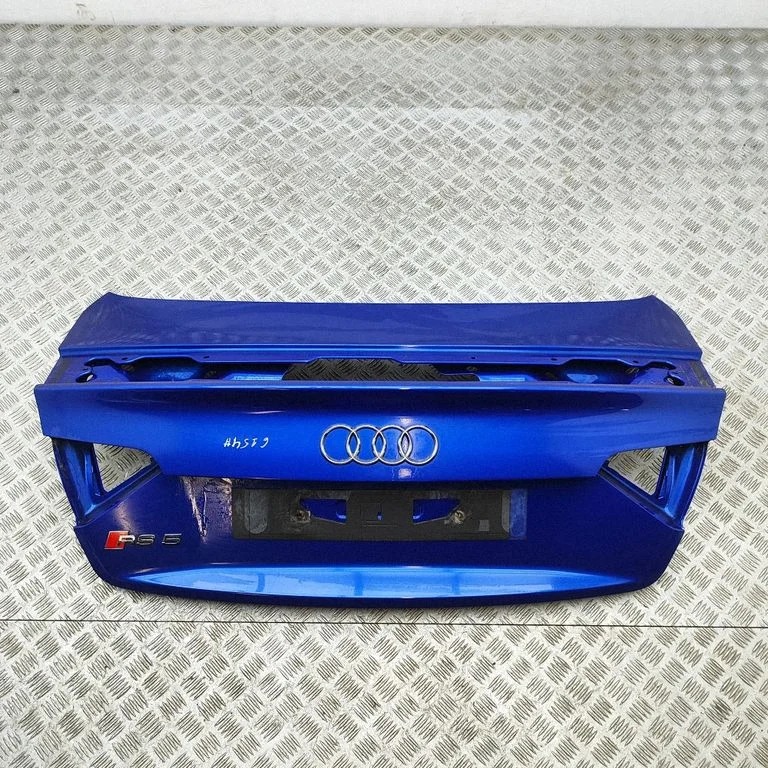 Aizmugurējais vāks (bagāžnieka) 8T0827023AN
