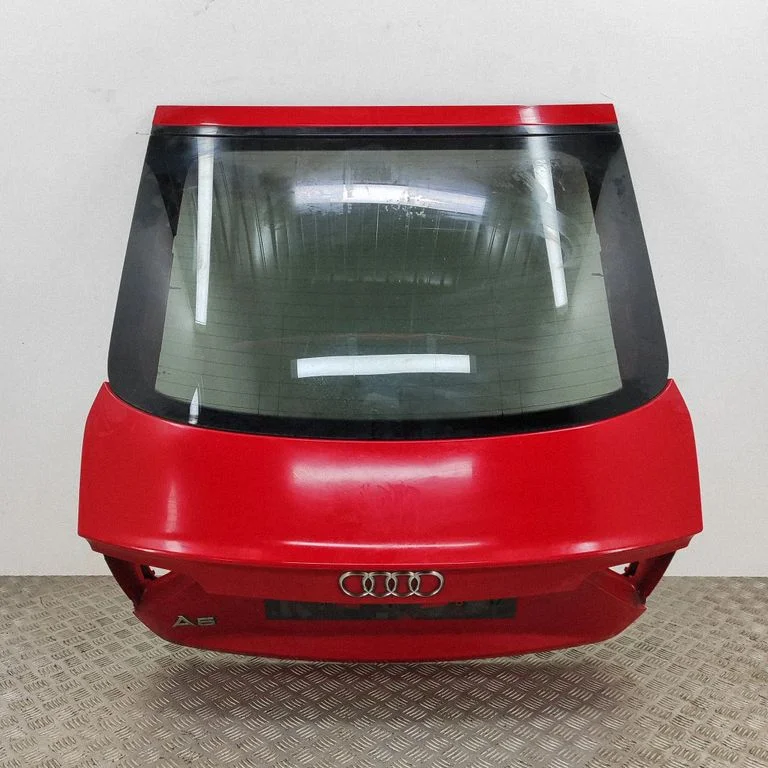 Aizmugurējais vāks (bagāžnieka) 8T8827025