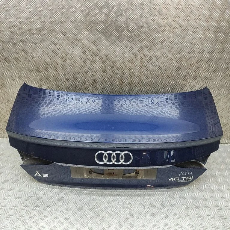 Tailgate/trunk/boot lid 8W6827025E