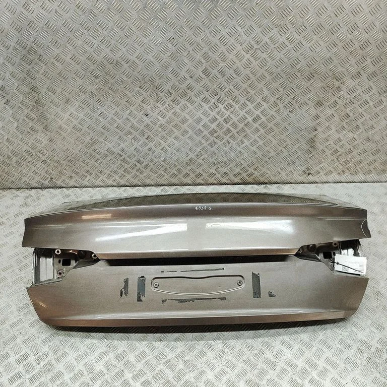 Tailgate/trunk/boot lid 8W5827025J