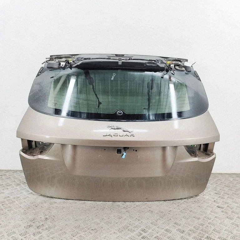 Klapa bagażnika HK8340010AH