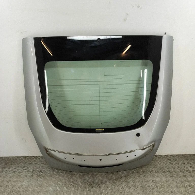 Aizmugurējais vāks (bagāžnieka) K03001EL4B