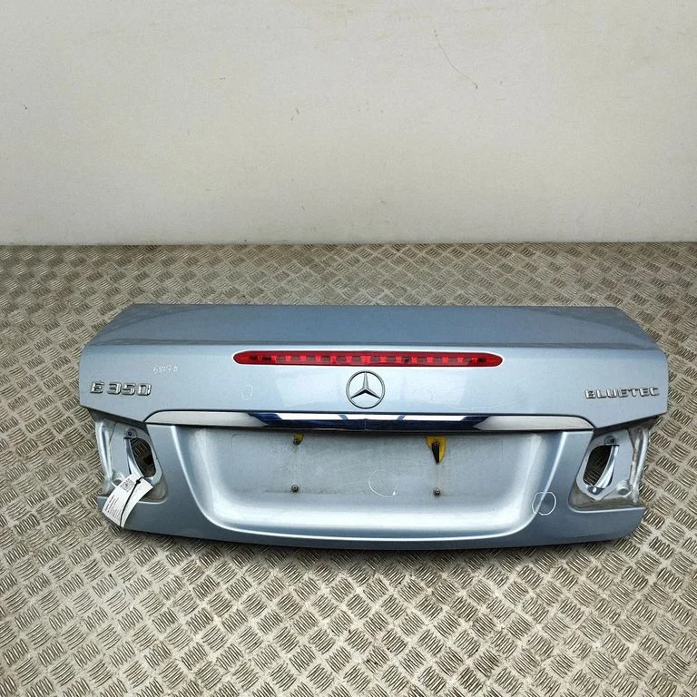 Tagaluuk (pakiruumi) – Mercedes-Benz E-klass C207 W207 (2009-2017)