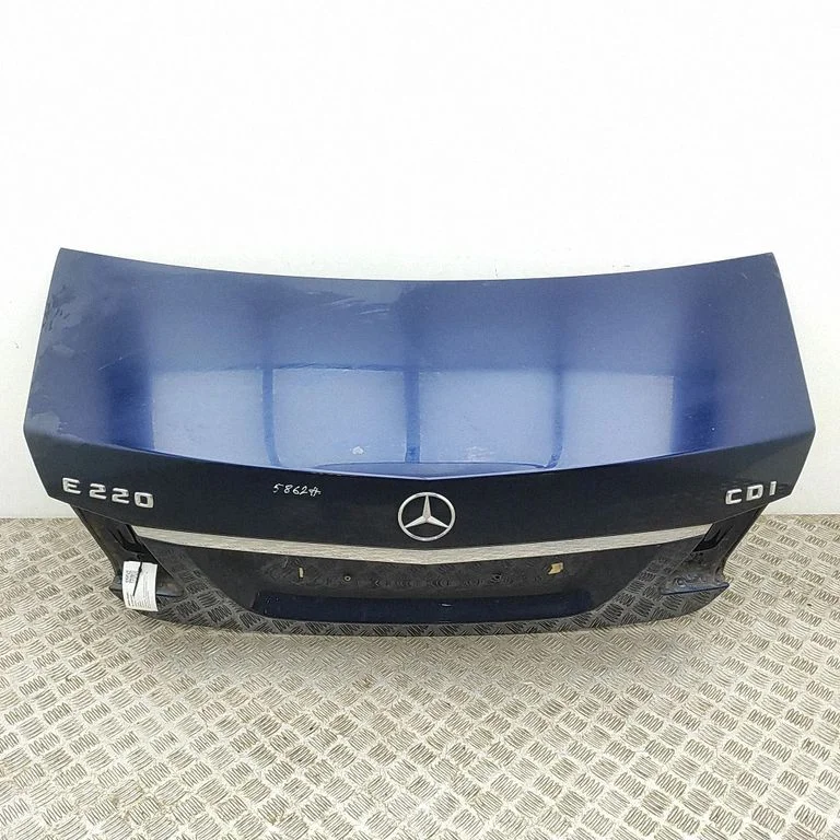 Aizmugurējais vāks (bagāžnieka) A2127500275