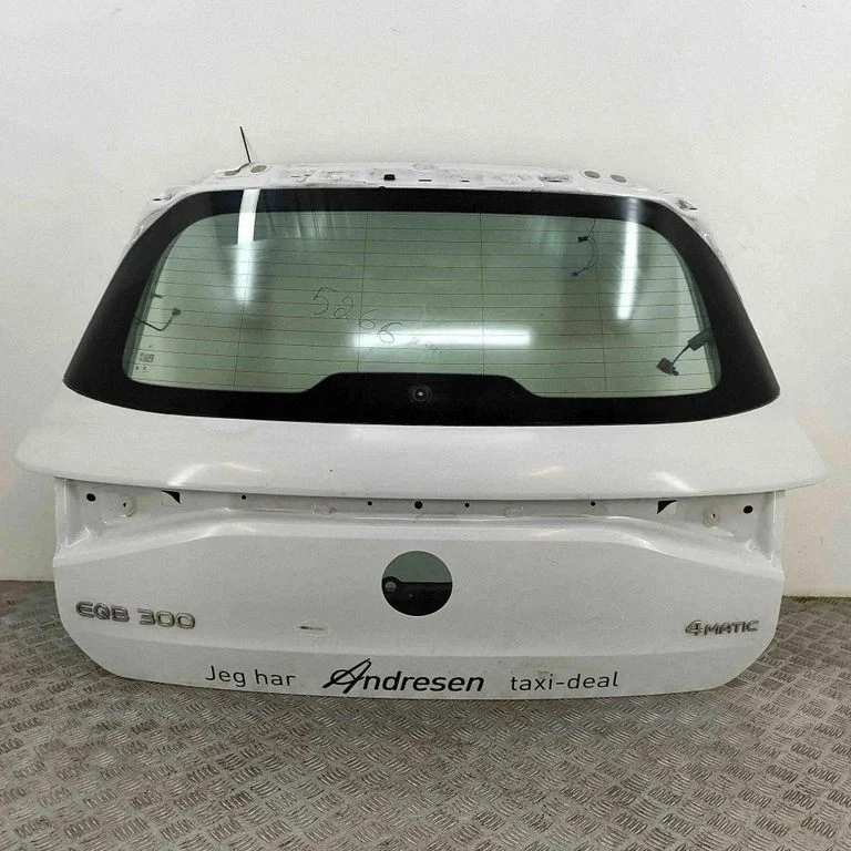Aizmugurējais vāks (bagāžnieka) A2437400000