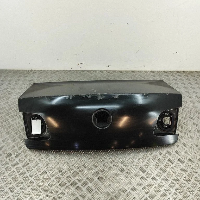 Aizmugurējais vāks (bagāžnieka) 3D5827173B