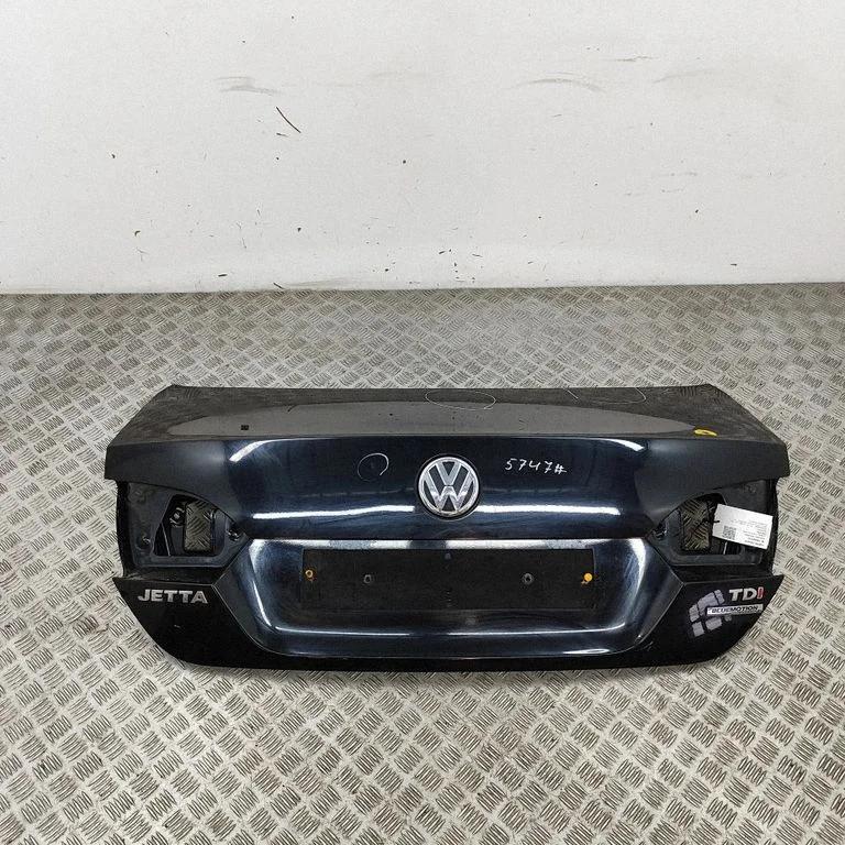 Tailgate/trunk/boot lid 5C6827025A