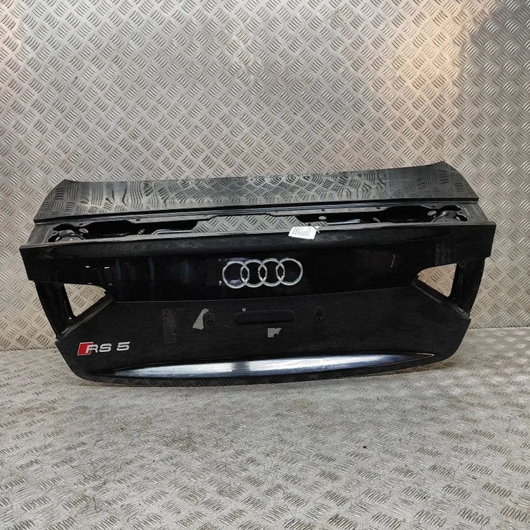 Aizmugurējais vāks (bagāžnieka) 8T0827023AN