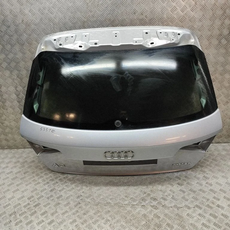 Tailgate/trunk/boot lid 8V4827025D