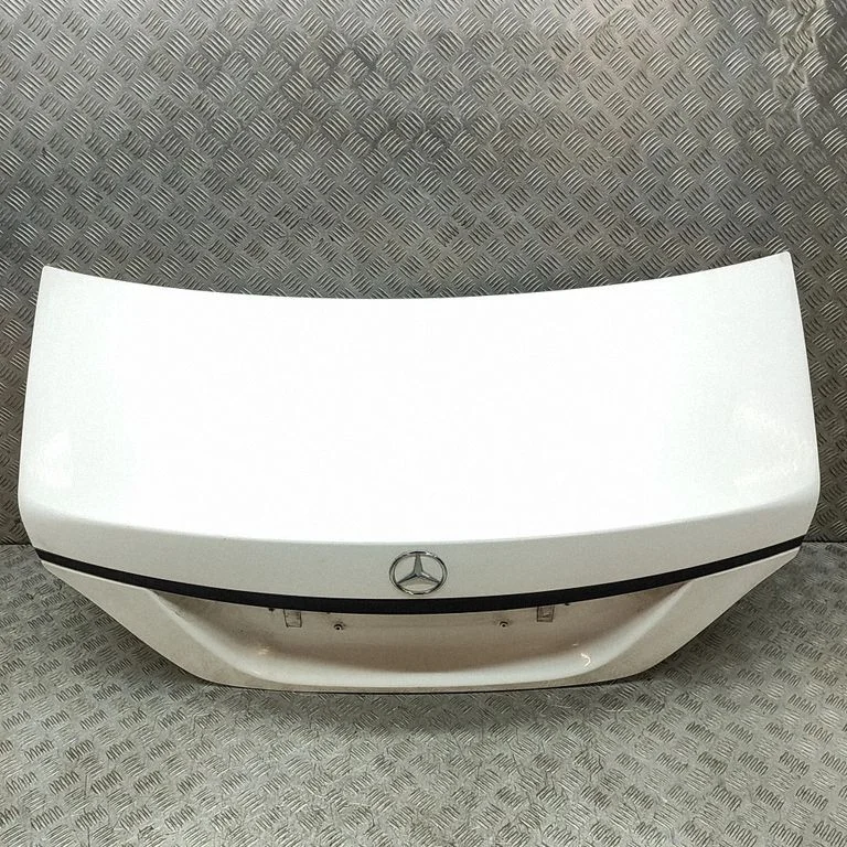 Aizmugurējais vāks (bagāžnieka) A2187500075
