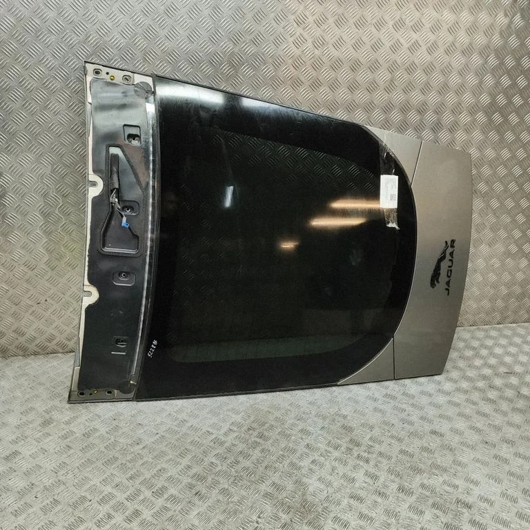 Aizmugurējais vāks (bagāžnieka) JX5340010AB