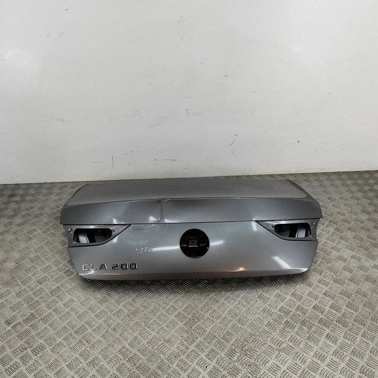 Aizmugurējais vāks (bagāžnieka) A1187500600