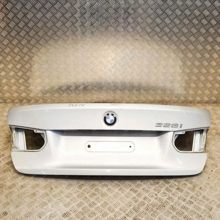 Aizmugurējais vāks (bagāžnieka) – BMW 3. sērija F30 F35 F31 (2012-2018)