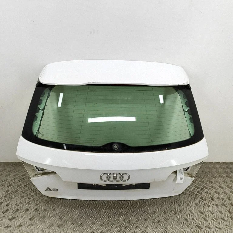 Aizmugurējais vāks (bagāžnieka) – Audi A3 S3 A3 Sportback 8P (2005-2013)
