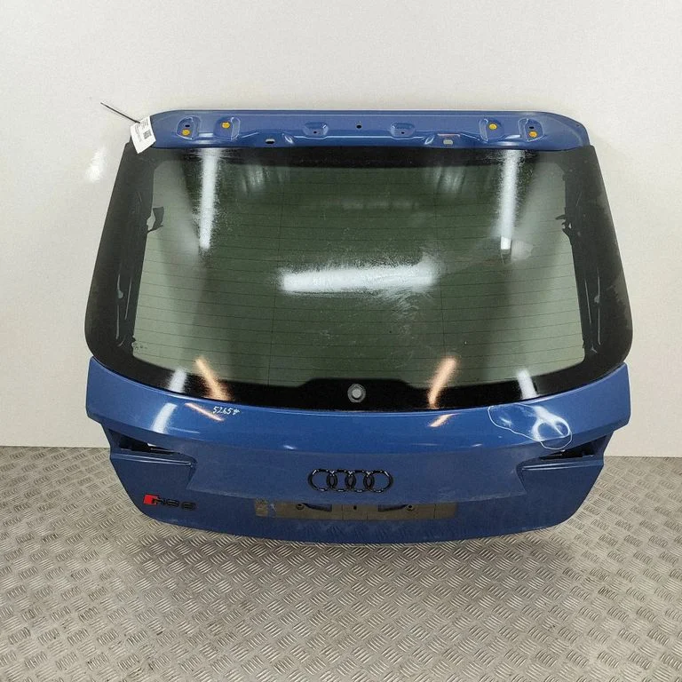 Aizmugurējais vāks (bagāžnieka) 4G9827025B
