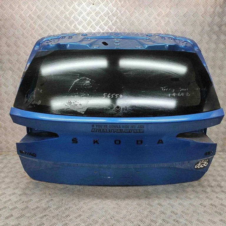 Aizmugurējais vāks (bagāžnieka) 5LG827216