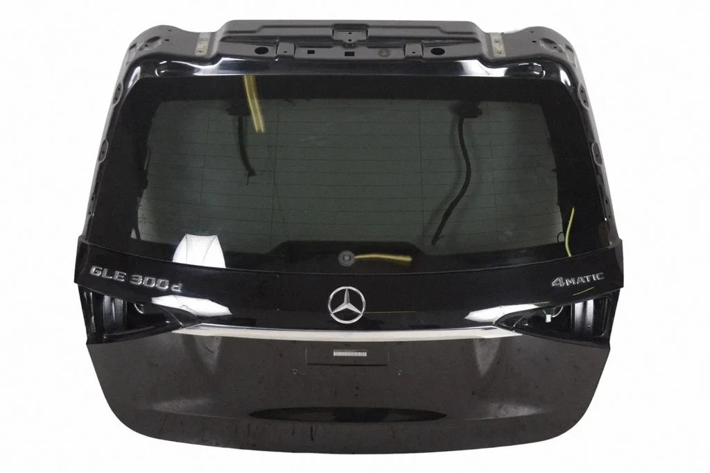 Tailgate/trunk/boot lid – right