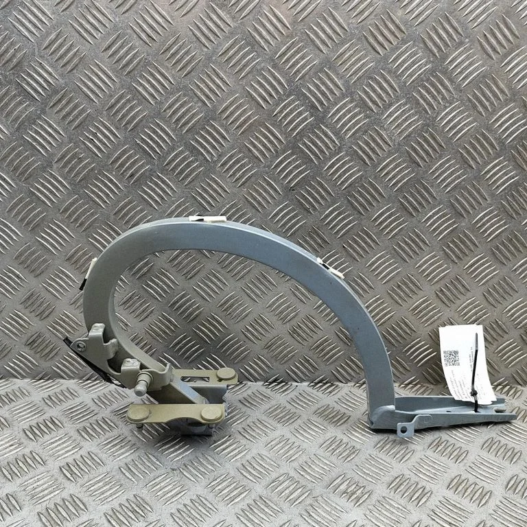 Tailgate/trunk/boot hinge 7430640