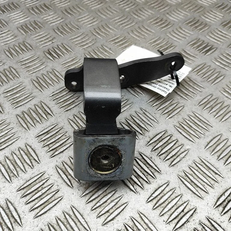 Aizmugurējā vāka eņģe (-es) 7P5827302
