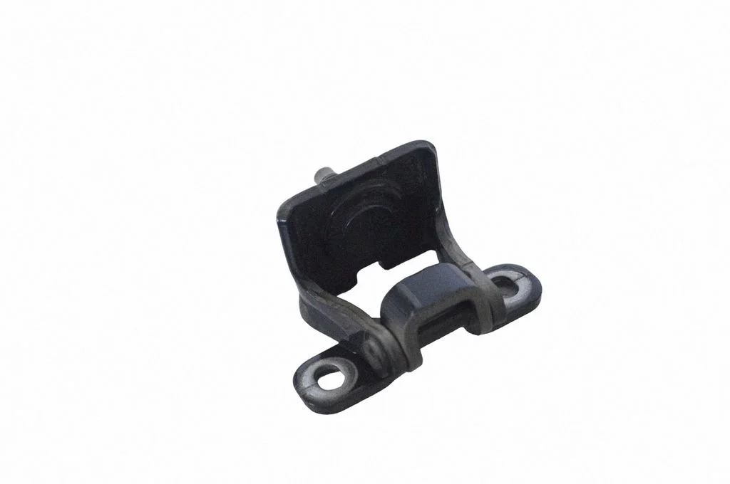 Aizmugurējā vāka eņģe (-es) 5G6827301C