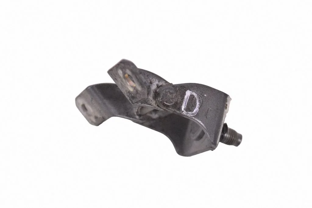 Tailgate/trunk/boot hinge – right