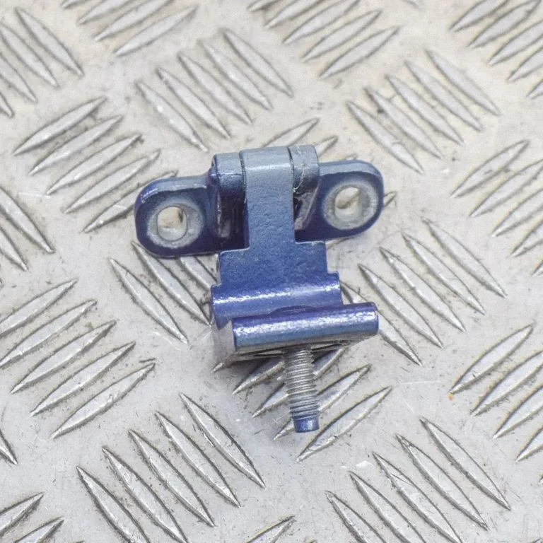 Tailgate/trunk/boot hinge 8V3827299A – Audi RS3 (2015-2019)