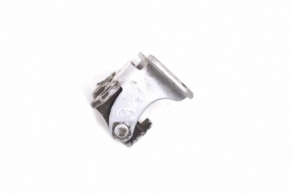 Tailgate/trunk/boot hinge – right