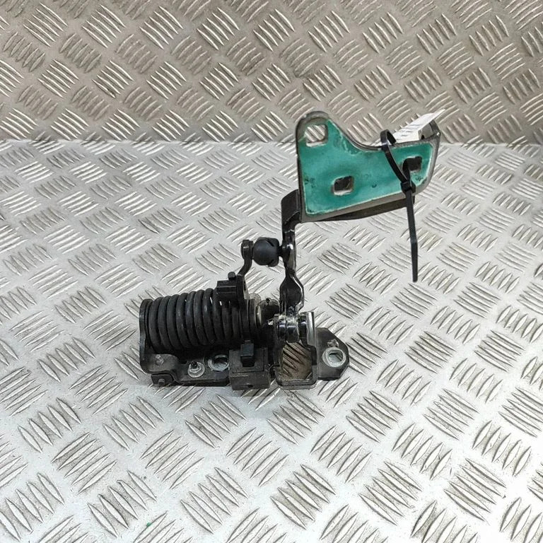 Tailgate/trunk/boot hinge A2387507300