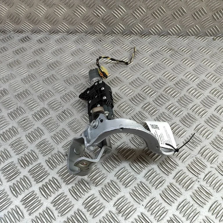 Tailgate/trunk/boot hinge 4G9827300