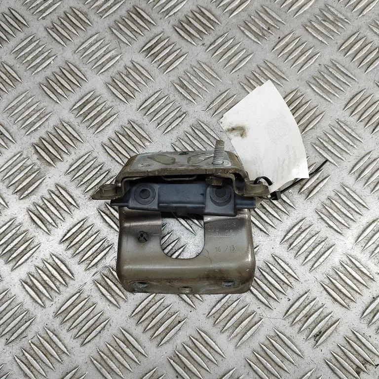 Zawiasy klapy bagażnika A4477400037