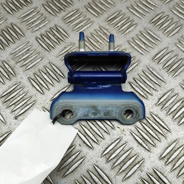 Tailgate/trunk/boot hinge 6881048220