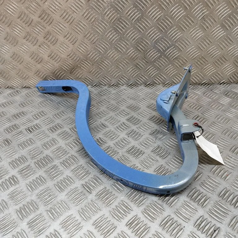 Aizmugurējā vāka eņģe (-es) – BMW Series 4 M4 F82 F83 (2014-2020)