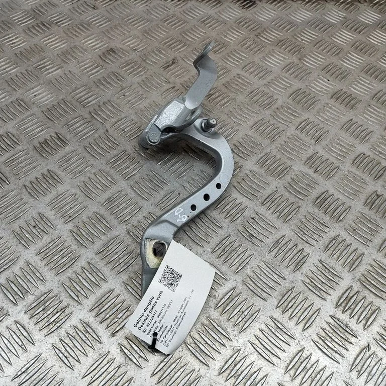 Aizmugurējā vāka eņģe (-es) 7397316