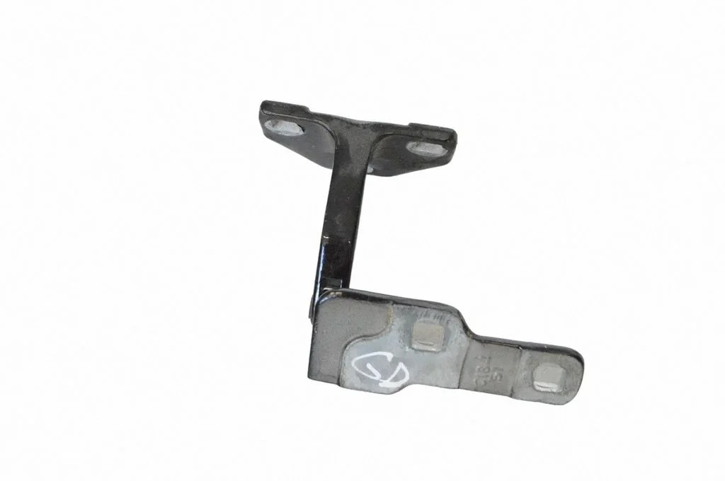 Tailgate/trunk/boot hinge – right
