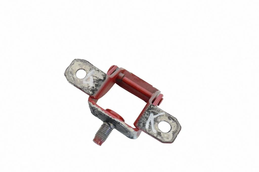 Tailgate/trunk/boot hinge – left