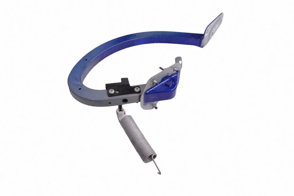 Tailgate/trunk/boot hinge GX7342701AD