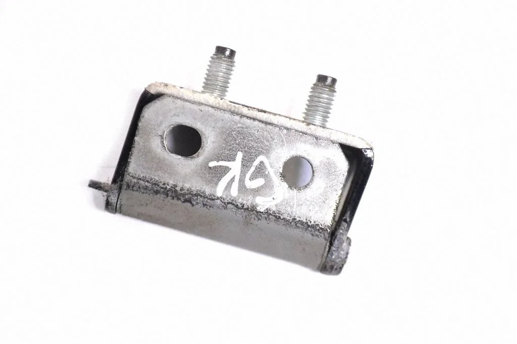 Aizmugurējā vāka eņģe (-es) 90400EY10A