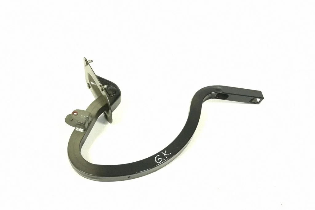 Aizmugurējā vāka eņģe (-es) – BMW 4. sērija F32 F33 (2013-2020)