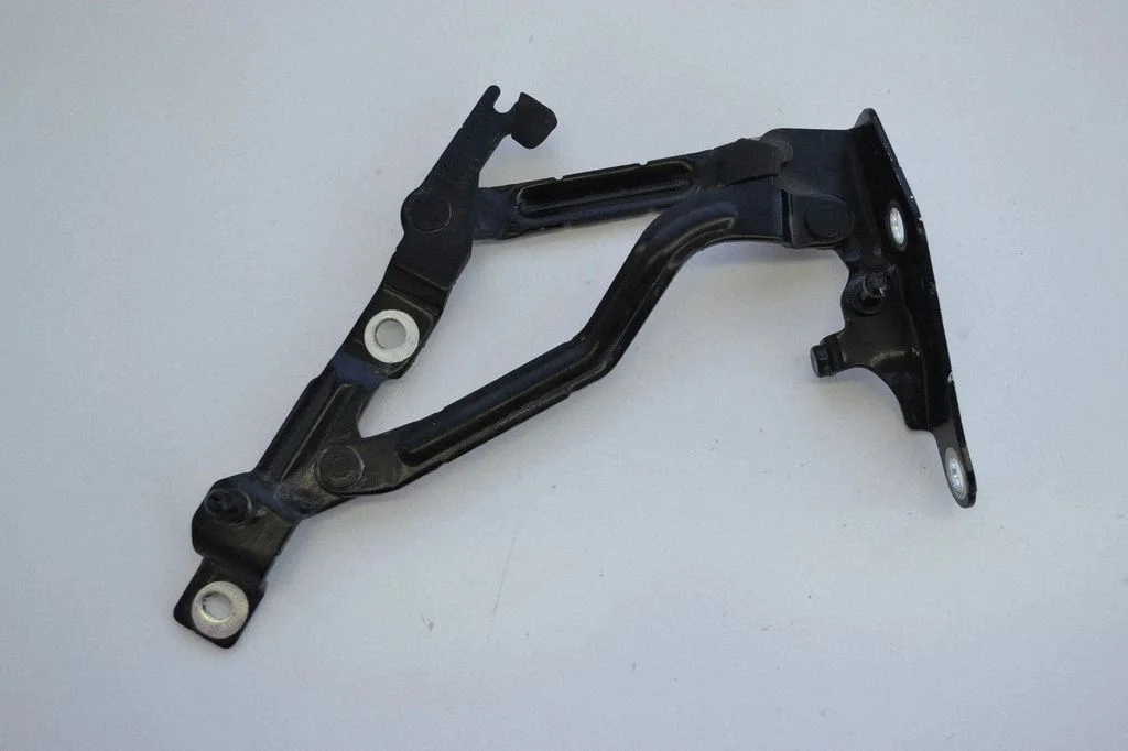 Tailgate/trunk/boot hinge AE535442700AE – Ford Fusion (2006-2012)