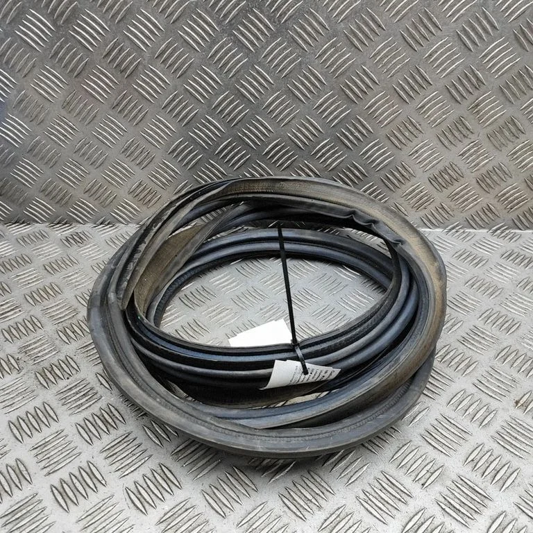 Loading door rubber seal (on body) – Subaru Forester SJ (2013-2018)