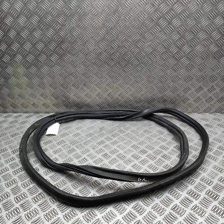 Uszczelka drzwi ładunkowych (na karoserii) DK6243712BD