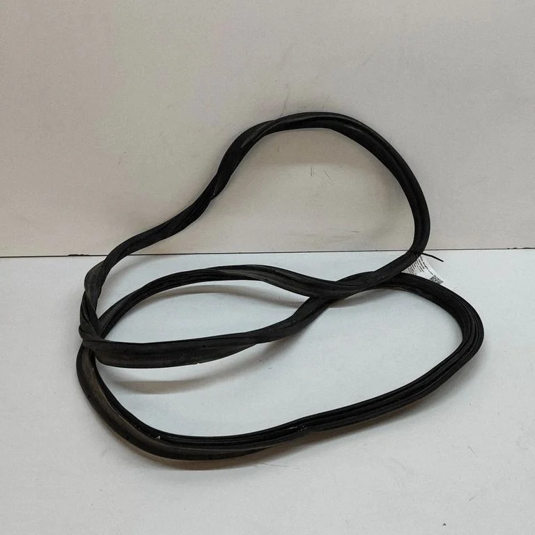 Laadimisukse tihend (kere pool) 5G6827705E
