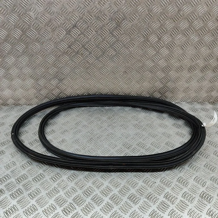 Loading door rubber seal (on body) – Honda Civic X (2016-2021)