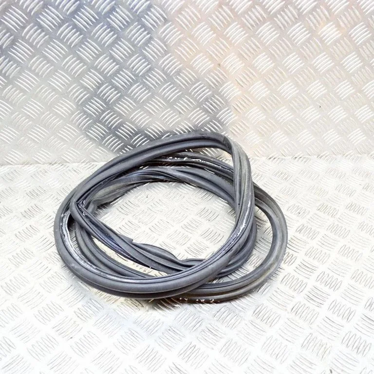 Loading door rubber seal (on body) – Jaguar F-Type (2013-)